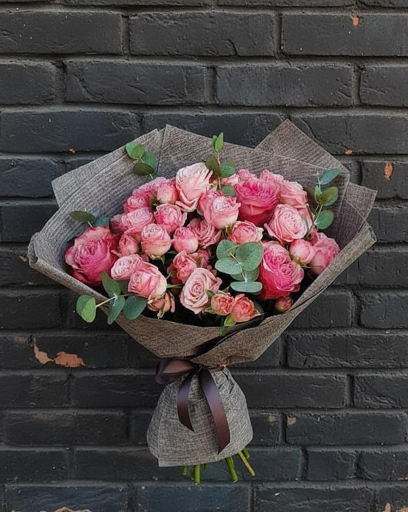 Букет цветов из: Розы в Омсукчан