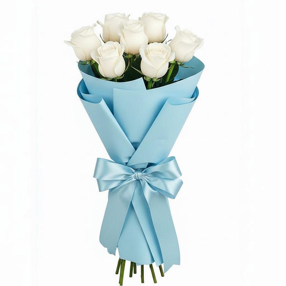 Букет 7 белых роз Проуд в Омсукчан