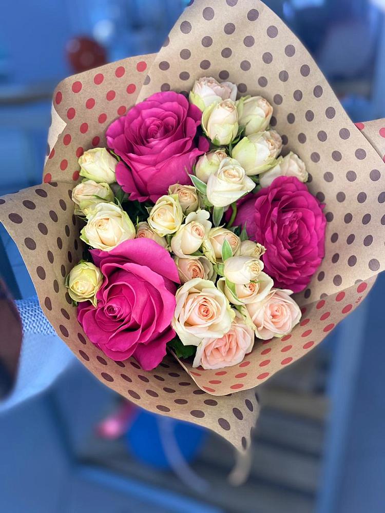 Букет цветов из: Розы в Омсукчан