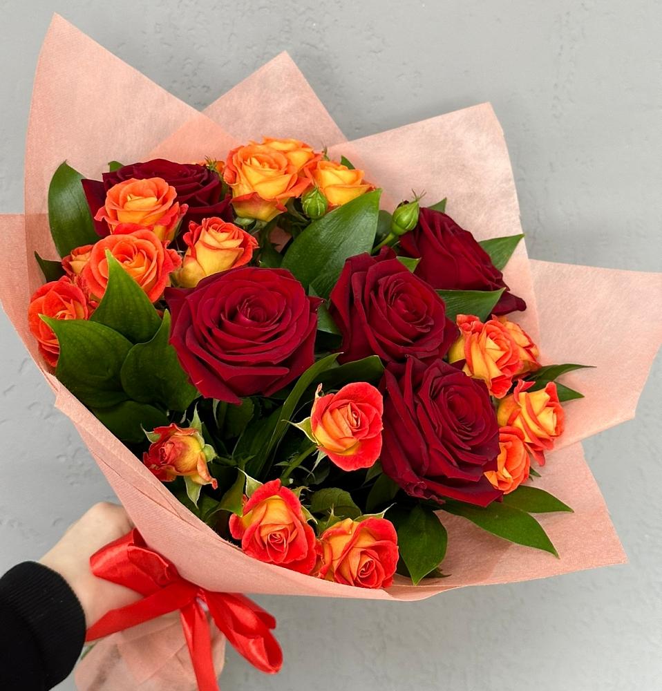 Букет Любовь и восторг в Омсукчан