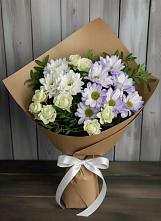 Букет цветов из:  Хризантемы и Розы в Омсукчан