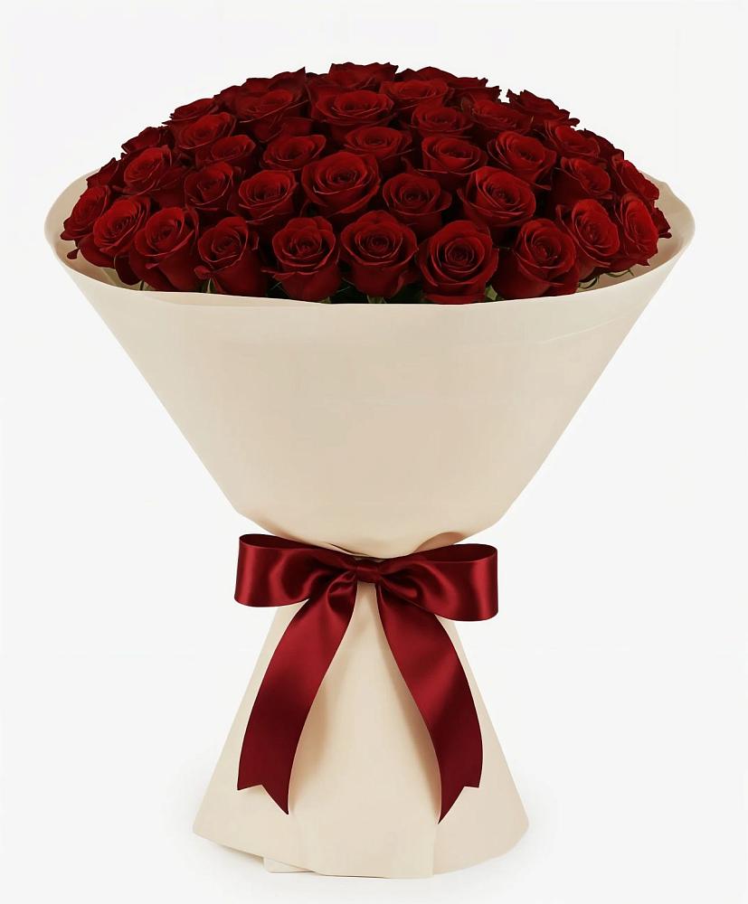 Букет 101 Бордовая роза Блэк Бакарра в Омсукчан