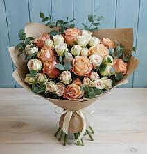 Букет цветов из:  Альстромерии и Розы в Омсукчан