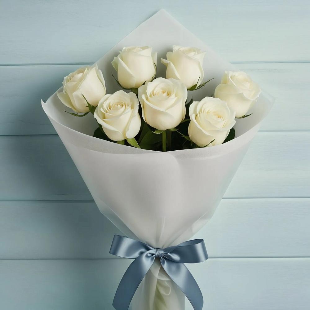 Букет 7 Белых роз Эдлесс Лав в Омсукчан